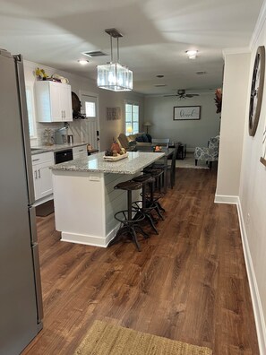 Interior - Whatchamacallit Haus, Downtown Shiner House (Shiner)