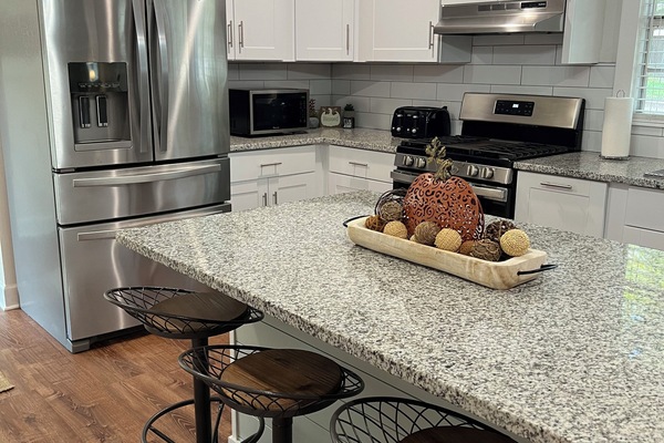 Microondas, horno, placa de cocina, lavavajillas