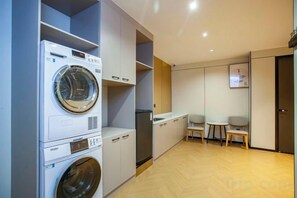 Uklassifisert bilde, 2 av 11, knapp