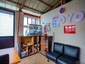 Interior - Lauriens Hotel Tagaytay (Tagaytay)