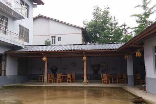 Shizhu Mountain Forest Story Country Inn