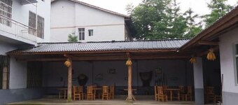Shizhu Mountain Forest Story Country Inn