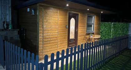Situated near Oswestry offers a perfect retreat for couples/solo travellers.