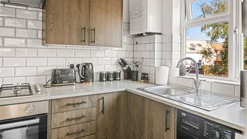 Fridge, microwave, dishwasher, toaster