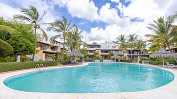 Utomhuspool