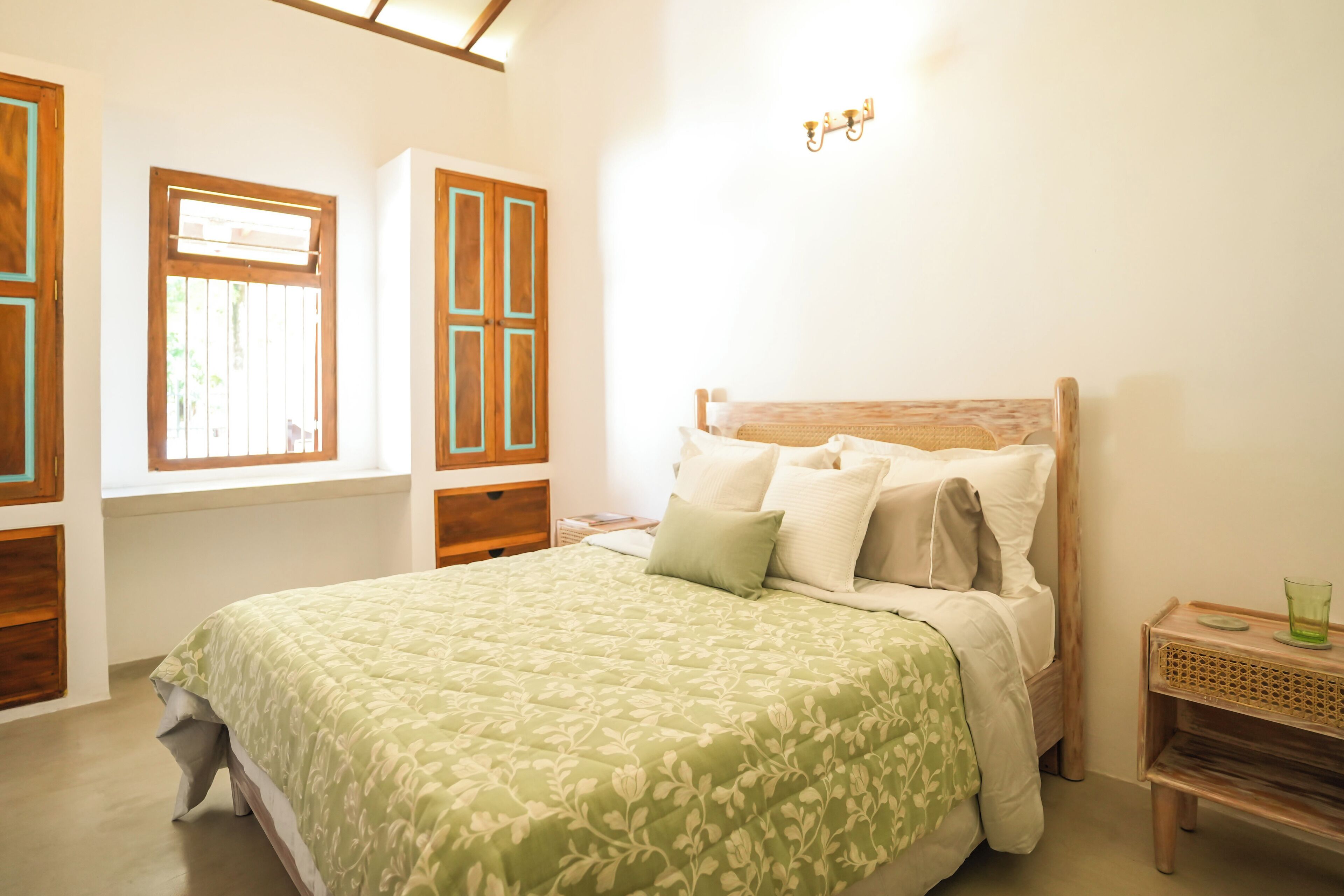 2 bedrooms, desk, travel crib, free WiFi