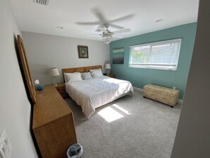 3 soverom, strykejern/-brett, wi-fi og sengetøy