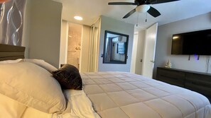3 habitaciones, caja de seguridad en la habitación y escritorio 