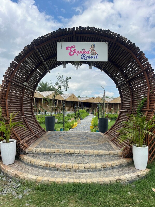 Property entrance - Gopika Resort (Mathura)