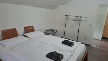 1 bedroom, WiFi, bed sheets