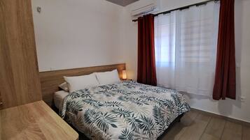 Fer et planche Ă repasser, Wi-Fi gratuit, draps fournis