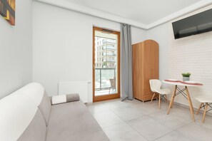 Studio, barrierefrei, Balkon | Kostenloses WLAN, Bettwäsche