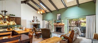 Pinetop Country Club Mountain Retreat ~ Golf, Near Ski Resort-Patio,Trails,Lakes