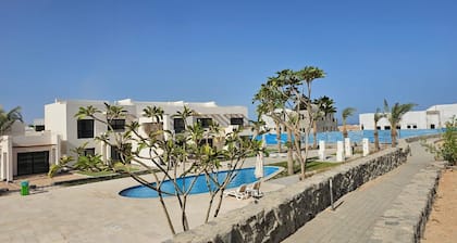 Makadi 3-bedroom chalet + Garden Lake View