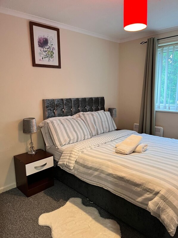 2 bedrooms, iron/ironing board, WiFi, bed sheets - Luxury family-Friendly vacation home with stunning views
(Cramlington)