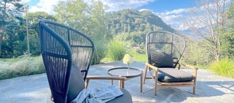 The Iconic Lodge: an authentic experience in the heart of the Bellagio hills.