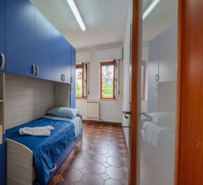 3 bedrooms, desk, iron/ironing board, WiFi - Home Mate - River Side, Rural Fun (Piano di Coreglia)