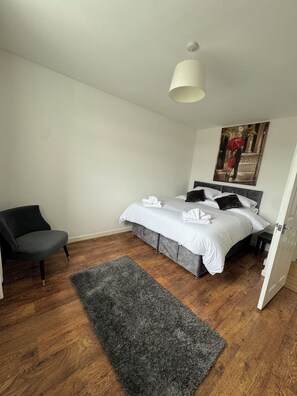 2 Schlafzimmer, Bügeleisen/Bügelbrett, WLAN, Bettwäsche