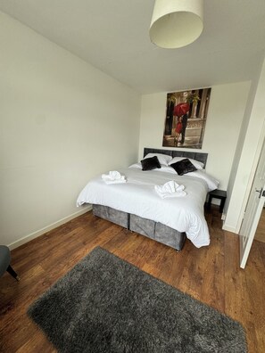 2 Schlafzimmer, Bügeleisen/Bügelbrett, WLAN, Bettwäsche