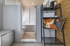 Room - We Share Hostel (Tainan)