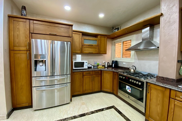 Presidential Villa, Patio, Garden View | Private kitchen | Full-size fridge, microwave, oven, dishwasher