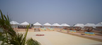 提拉 賈沙梅爾 豪華沙漠瑞士帳篷