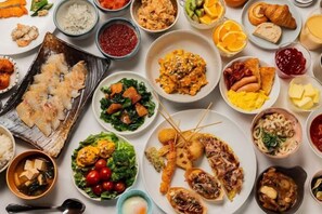 Thức ăn và đồ uống