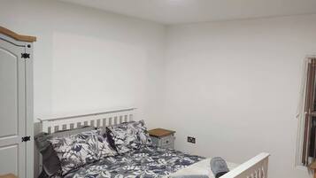 2 chambres, bureau, fer et planche à repasser, Wi-Fi