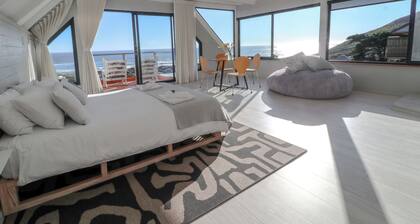 Scarborough Loft: Your Stylish Seaside Retreat