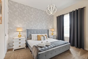 5 makuuhuonetta, työpöytä, silitysrauta/-lauta, Wi-Fi