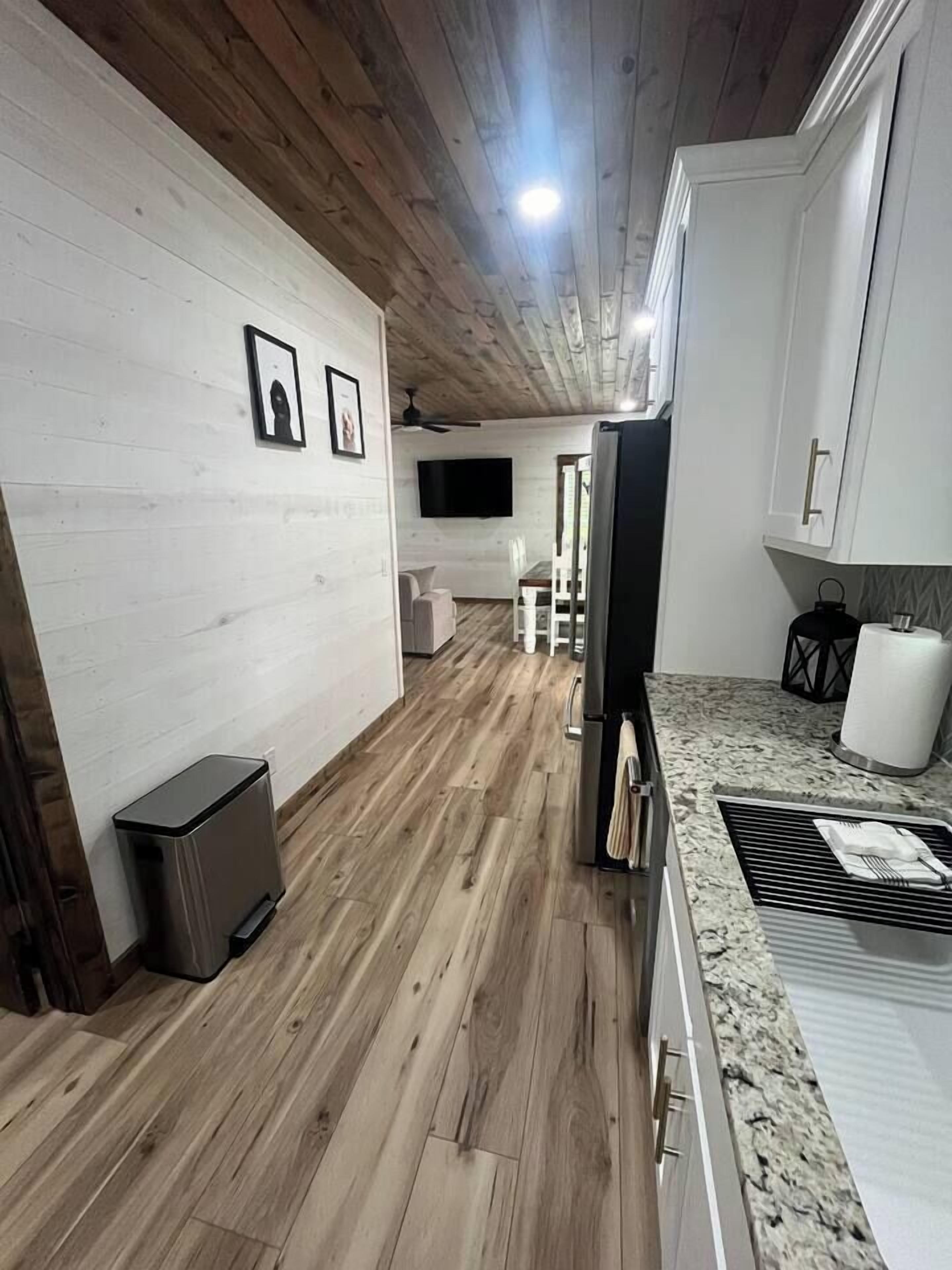 Cookware/dishes/utensils