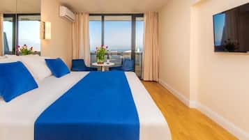 Estudio superior, balcón, vista al mar | Ropa de cama hipoalergénica y camas Select Comfort