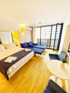 Family Studio, Balcony, Sea View - Mogeli Orbi City central Hotel Batumi (Batumi)