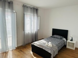 3 bedrooms, WiFi, bed sheets