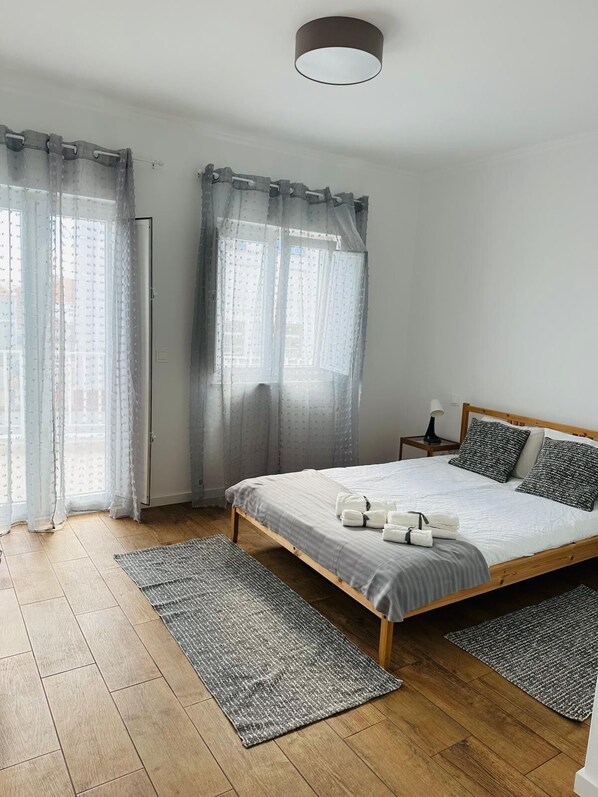 3 bedrooms, WiFi, bed sheets