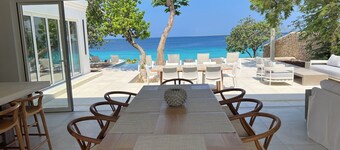 Brand New, Private Oceanfront Villa with Breathtaking Diving in Your Backyard