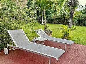 Terrace/patio - Private Villa w/pool ,AC/WiFi great for family vacations or parties,near beach (Juan Dolio)