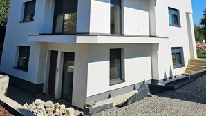 Front of property - Noclegi APART Gorlice  (Gorlice)