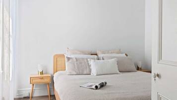 2 chambres, fer et planche à repasser, Wi-Fi, draps fournis