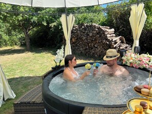 Bain à remous extérieur