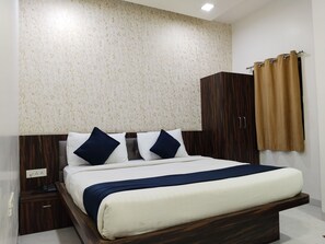 Superior Room | Desk, laptop workspace, free WiFi