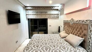 2 chambres, fer et planche Ă repasser, Wi-Fi, draps fournis