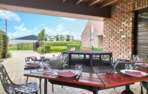 Outdoor dining - Beautiful home in Poperinge with WiFi (Poperinge)