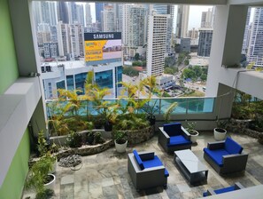 Property grounds - YC 701-C l Apartamento 2BR en av balboa (Panama City)