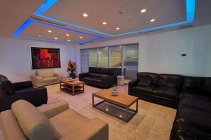 Quầy tiếp tân