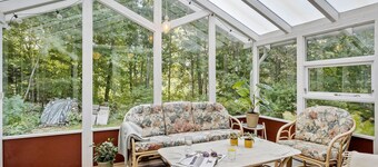 Nice home in Gistrup with WiFi