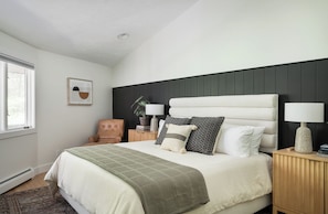 3 slaapkamers, een strijkplank/strijkijzer, reisbedje, gratis wifi