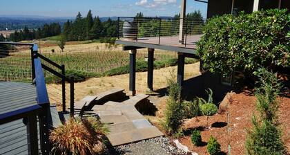 Beautiful home, stunning views in the heart of the wine country