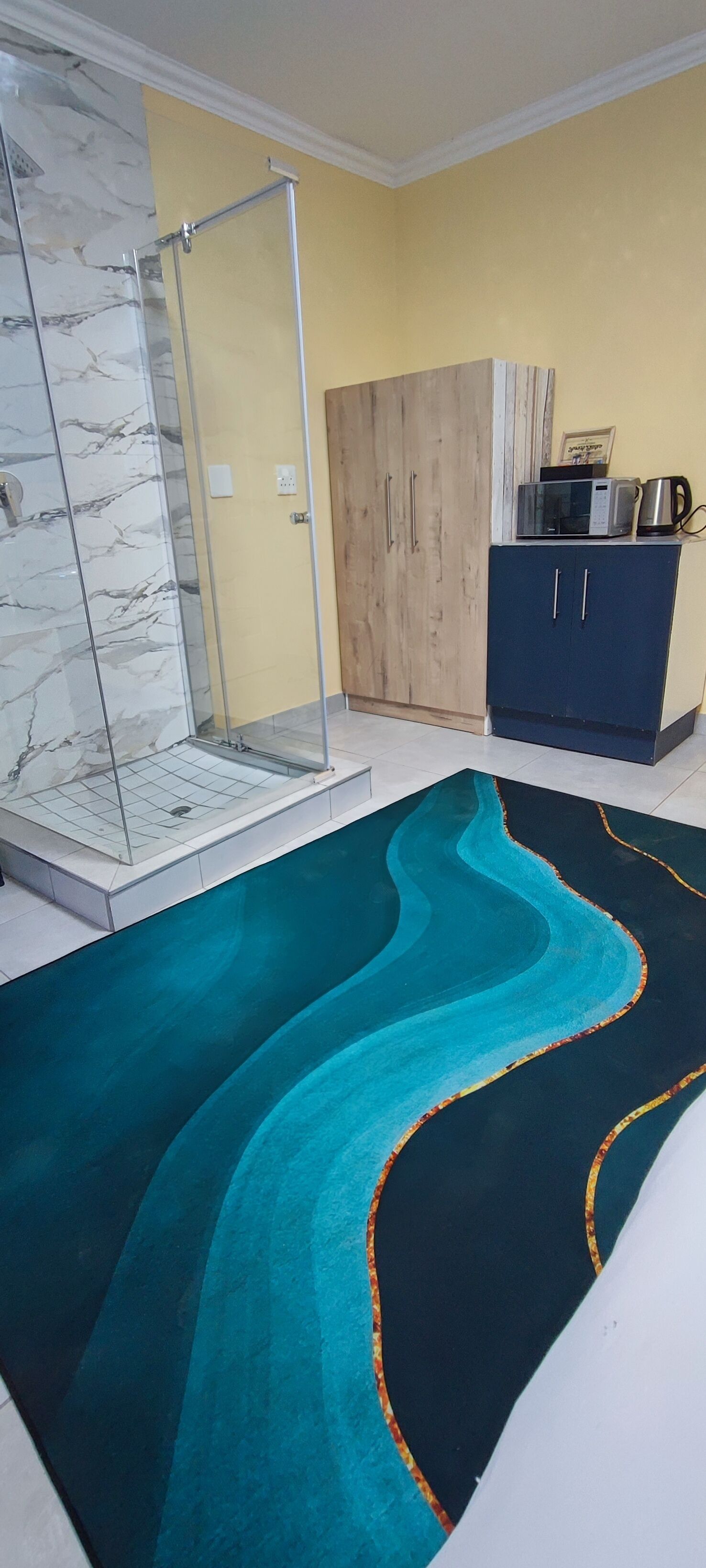 Deluxe Double or Twin Room, Courtyard View | Hypo-allergenic bedding, blackout drapes, free WiFi, bed sheets