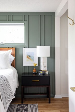 4 habitaciones, tabla de planchar con plancha, wifi y ropa de cama